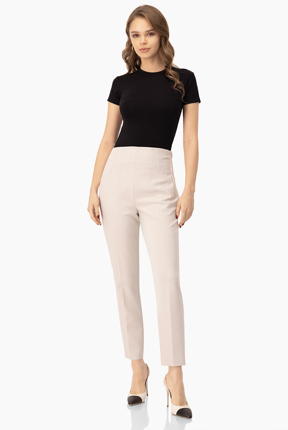 Pantalon recto con bolsas simuladas