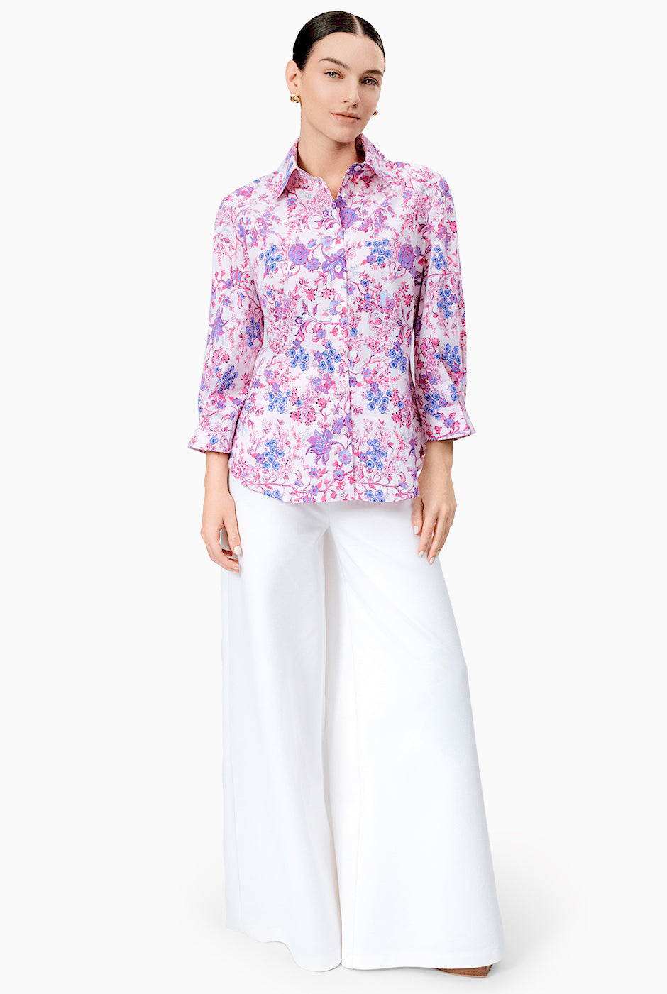 Blusa camisera fucsia con estampado floral y mangas 3/4