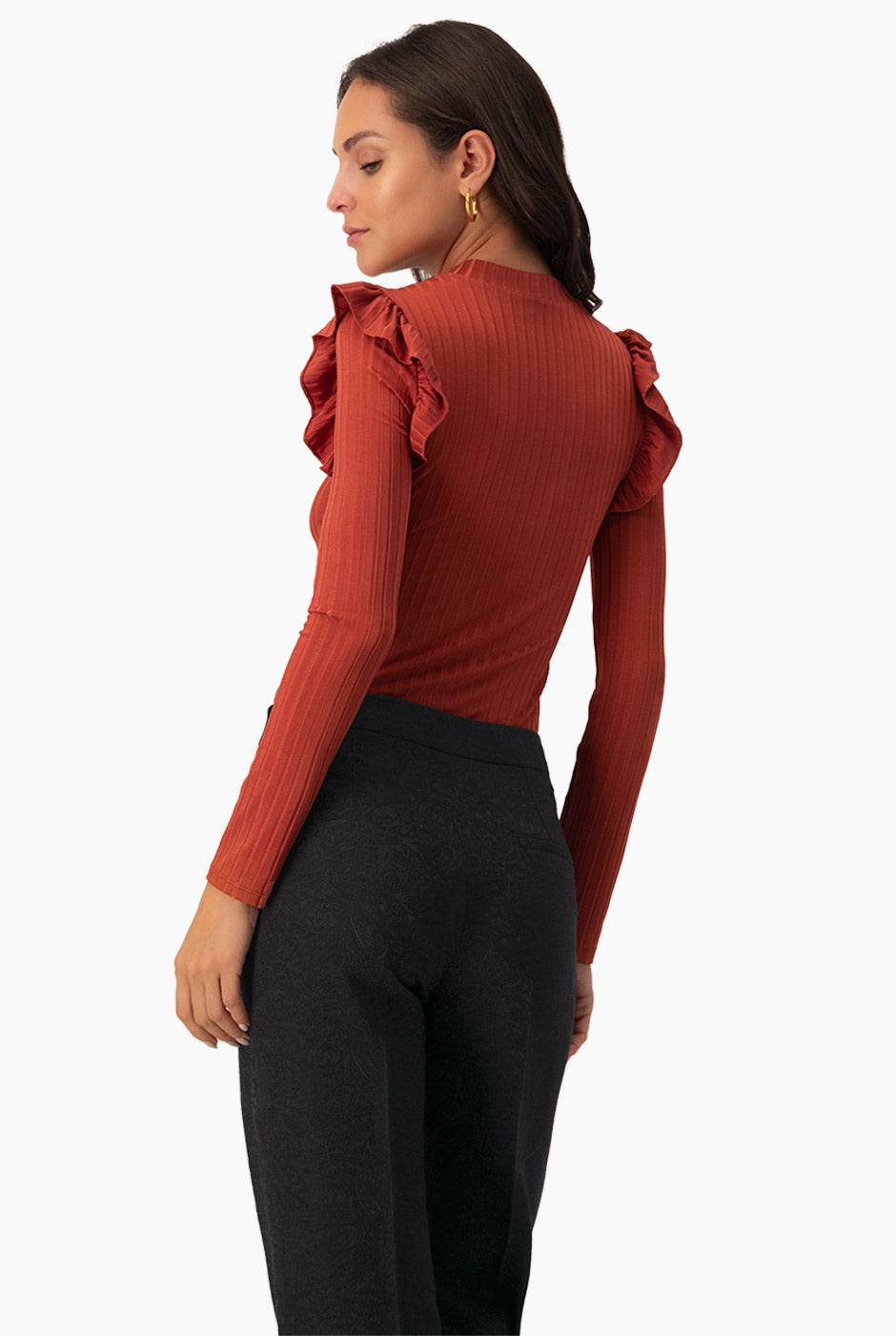 Blusa shedron con volantes y cuello alto