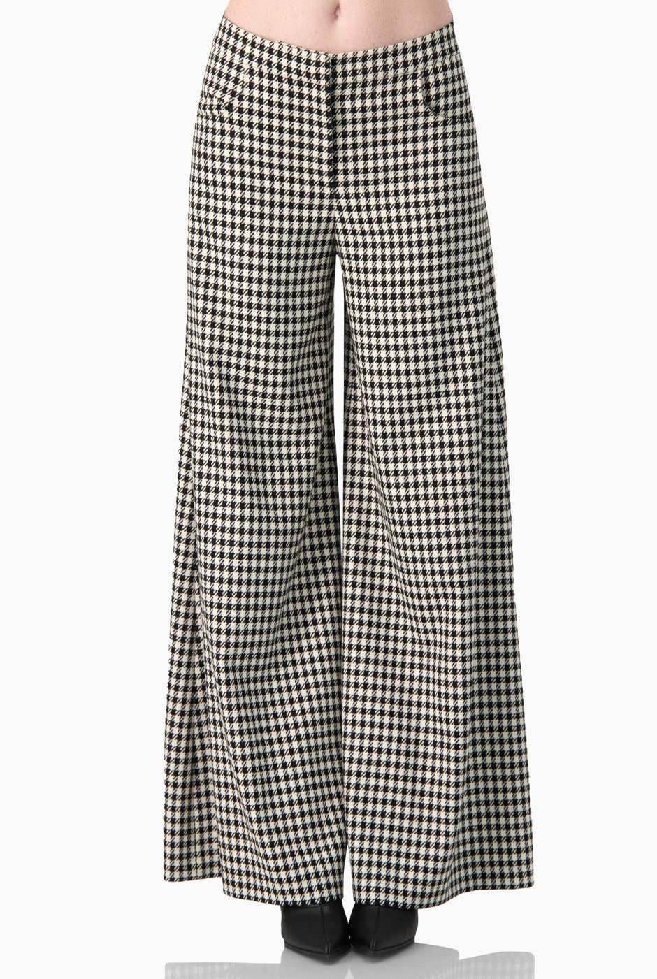 Pantalón estampado negro de pierna ancha con bolsillos