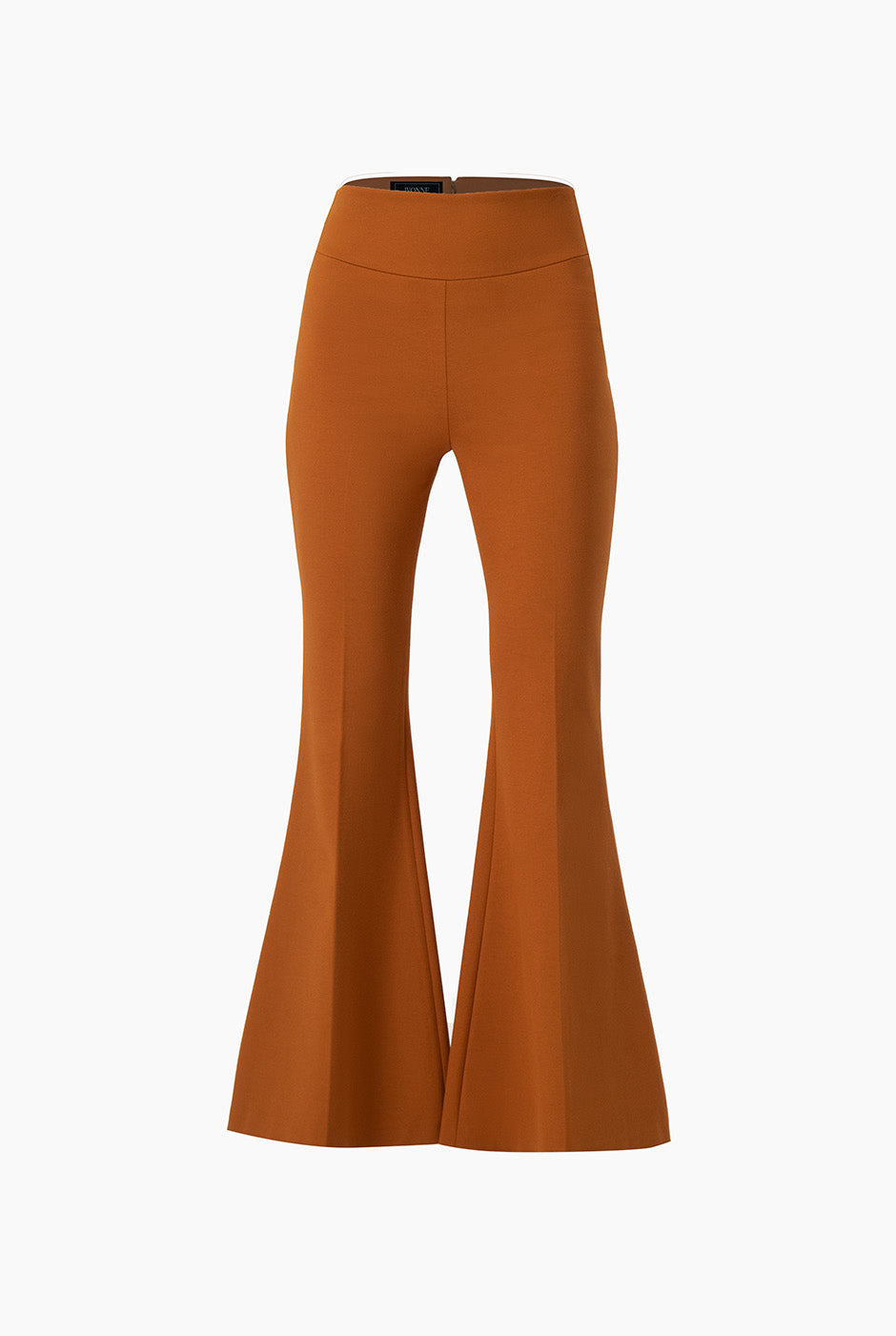 Pantalón campana café con pretina en V y cierre trasero