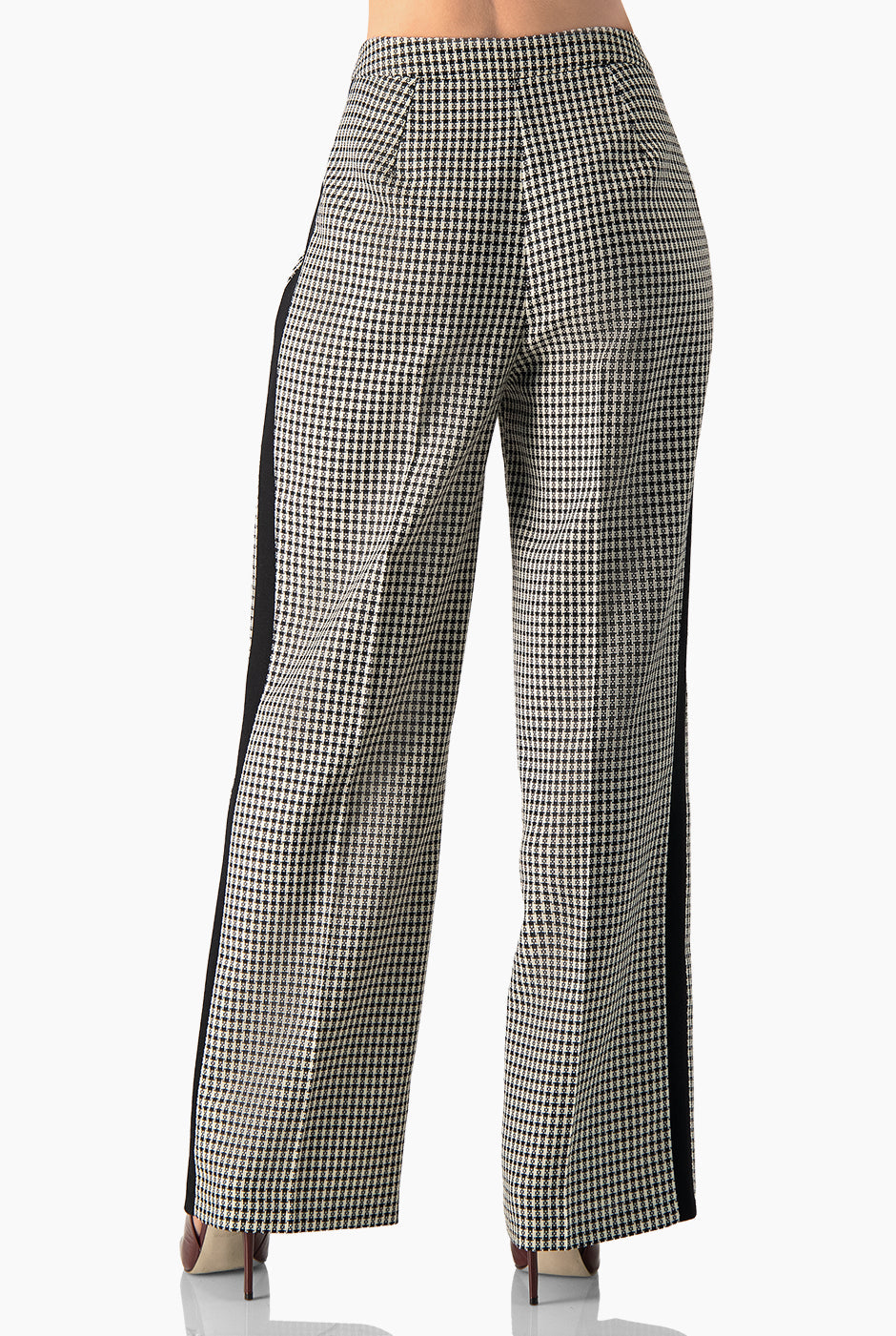 Pantalón negro de pierna amplia con estampado de cuadros y banda lateral